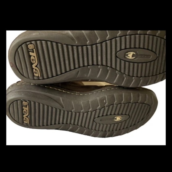 Teva Tonalea Boots Sherpa Lined Size 8 Brown Leather Waterproof Side Zip 4327 - Picture 2 of 15